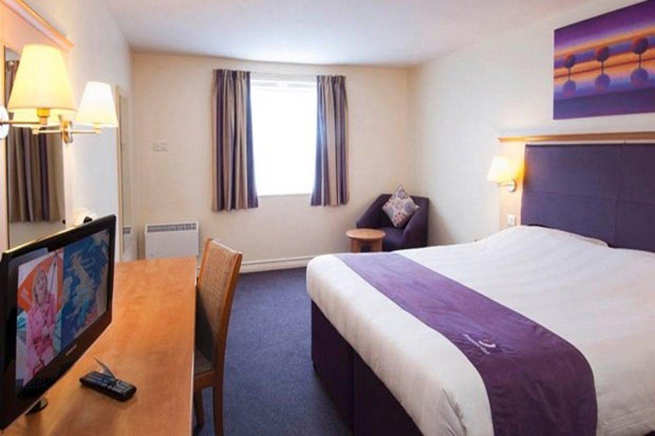 Premier Inn Newport Wales Εξωτερικό φωτογραφία